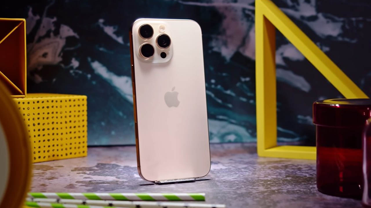 20 Best Smartphones in 2025: Expert Picks for Every Budget Apple iPhone 16 Pro Max
