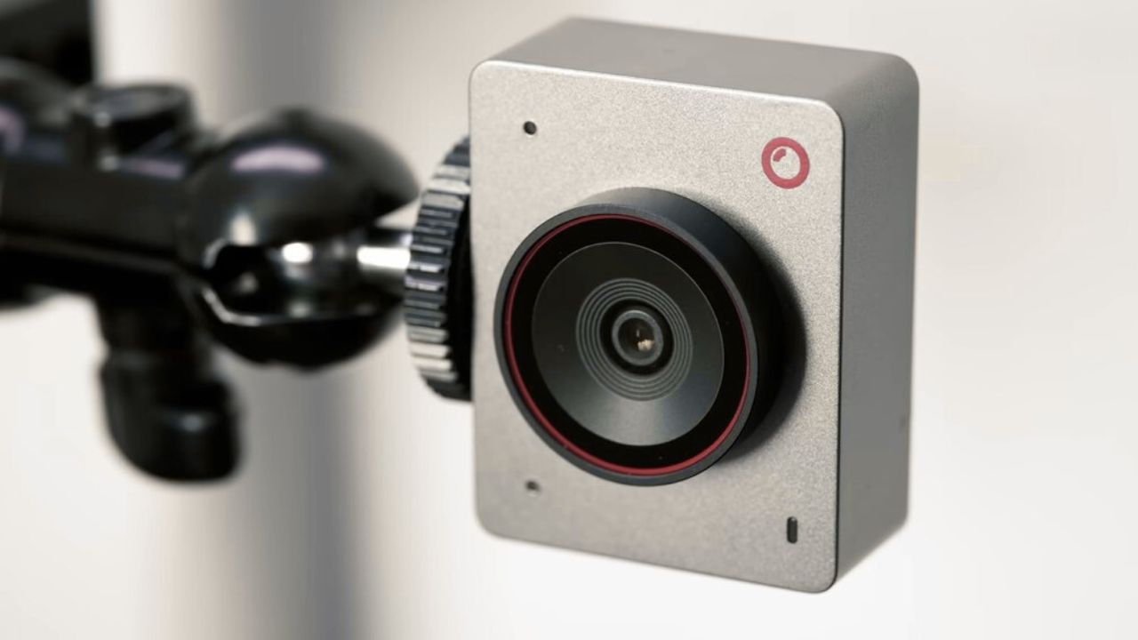 Best Budget Cameras for YouTube: Affordable Cameras for Beginners OBSBOT Meet 2 – 4K AI Webcam for Streaming & YouTube